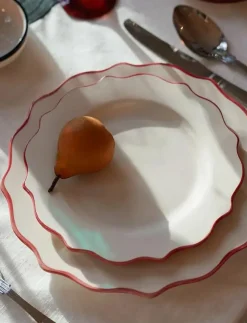 Anna + Nina Carmine Scalloped Breakfast Plate - Assietter| Tallrikar