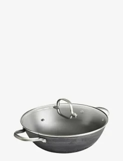 Satake Cast Iron Nitriding Casserole - Traktörpannor & Sauteuser| Stekpannor & Kokkärl