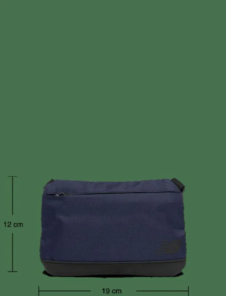 Kvinnor New Balance Träningsväskor|Väskor|Essential Sling Bag - Crossbody Bags