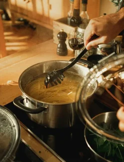 Fiskars FF casserole 5,0L new lid - Grytor| Stekpannor & Kokkärl