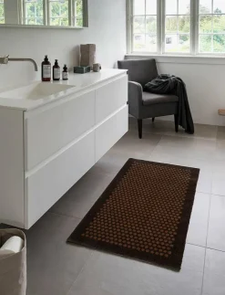 tica copenhagen Floormat/carpet dot cognac 67x120 cm - Badrumsmatta| Mattor|Badrumstextilier