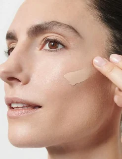 Dr. Hauschka FOUNDATION 30 ML - Ansikte|Kvinnor Smink