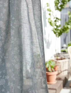 Noble House GARDIN SAGA LN FLOWER - Gardinlängd| Gardiner