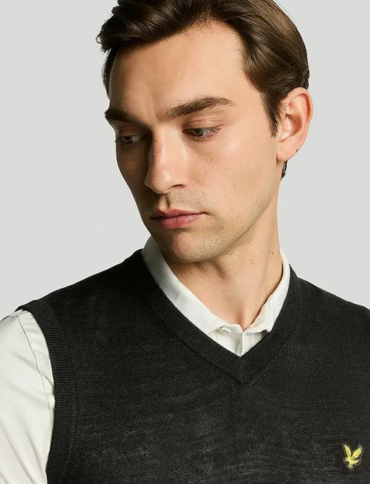 Lyle & Scott Sport Sweatshirts|Merino Blend Knitted V-Neck Vest - Stickat