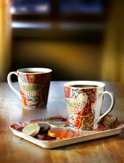 Morris & Co Serveringstillbehör|Mugg och Brickset - Strawberry Thief Röd - Kaffekoppar