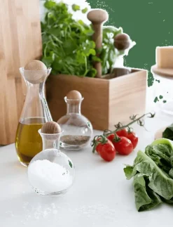 Sagaform Nature Oil/vinegar bottles oak stoppers, 2-pack - Olja, vinäger & dressingflaskor| Köksredskap