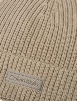 Calvin Klein Mössor & Hattar|PATCH CHUNKY RIB COTTON BEANIE - Mössor