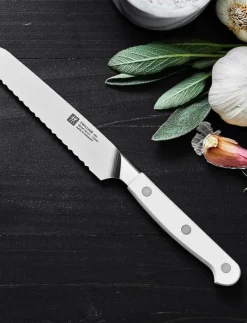 Zwilling Köksknivar & Knivtillbehör|Pro le blanc, Tandad allkniv 13 cm - Brödknivar