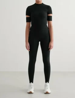Kvinnor aim´n Toppar & T-Shirts|Ribbed Performance Cut-Out Top - T-Shirts