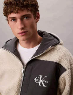 Calvin Klein Jeans Sweatshirts & Huvtröjor|SHERPA FUNNEL NECK FULL ZIP HOOD - Mellanlager