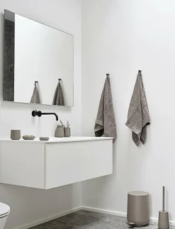 Zone Denmark Tandborstar & Tandborsthållare|Badrumstillbehör|Tandborstmugg Nova One - Badrumsinredning