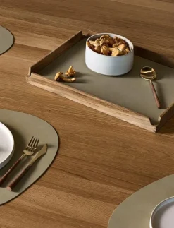 LIND DNA Teak Tray Square Airy - Brickor| Serveringstillbehör