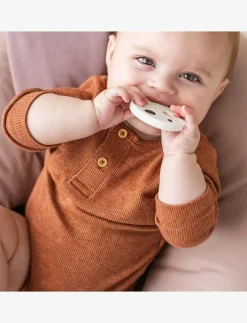 Barn Done by Deer Babyleksaker|Babyleksaker|Tiny grip toy Ozzo - Interaktiva leksaker