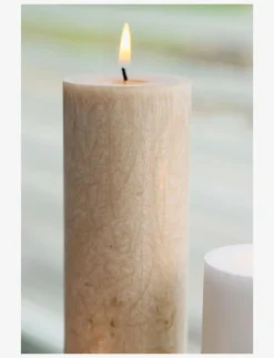 Kunstindustrien Ljus|Upcycled olive wax pillar candle - Blockljus